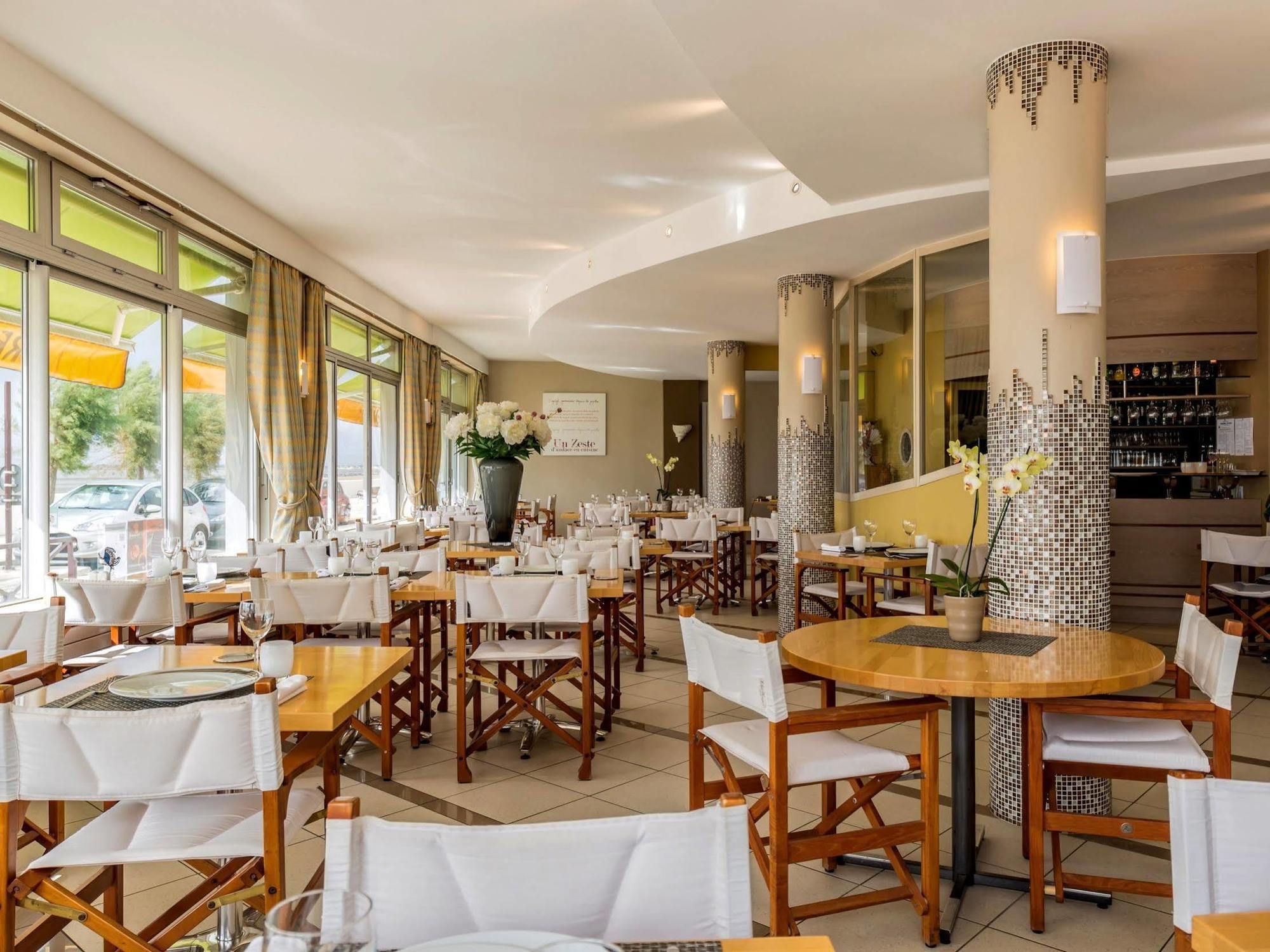 Acadie Saint Victor - Hotel Restaurant - Face Mer - Chatelaillon Plage Exteriér fotografie