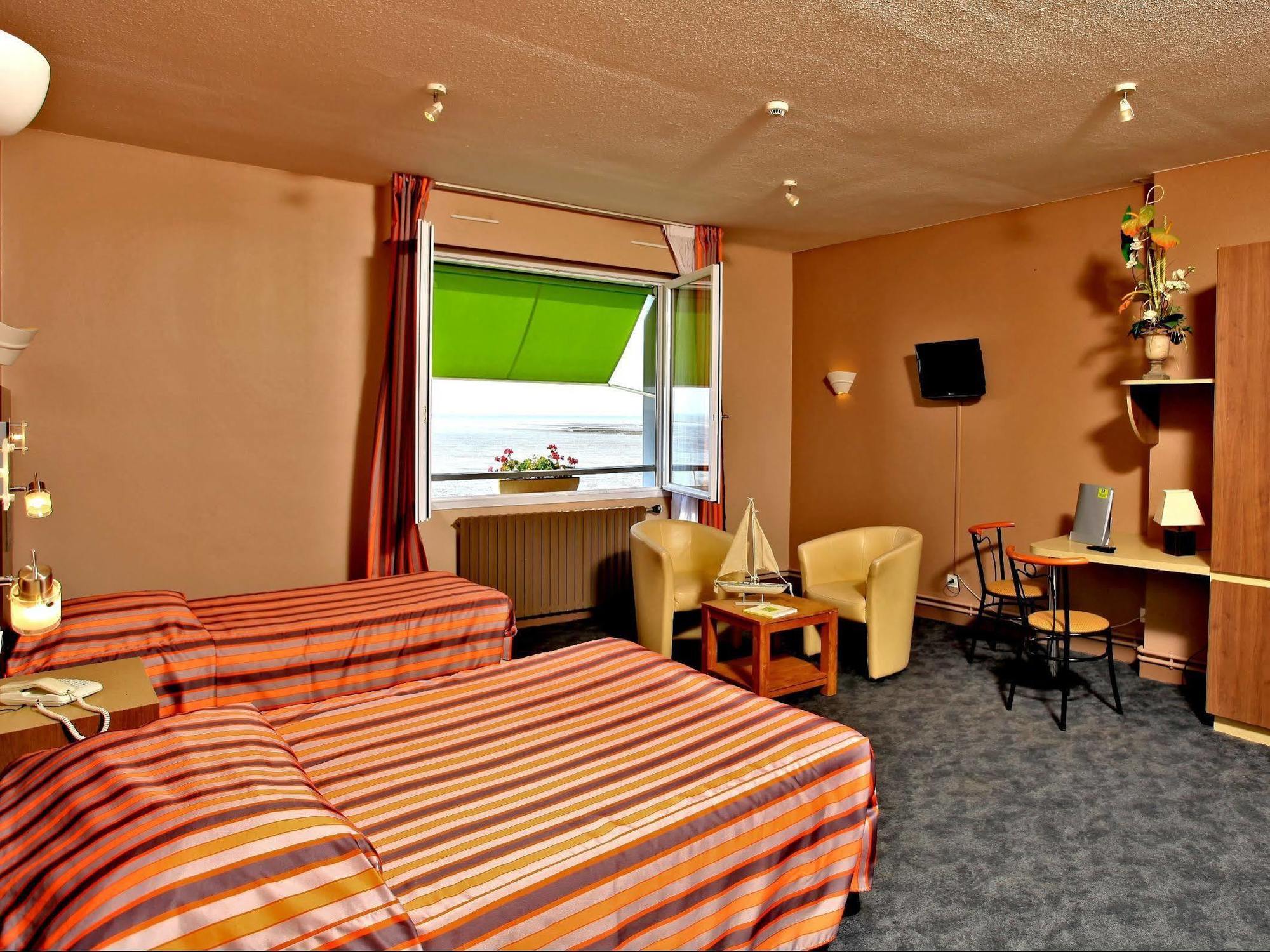 Acadie Saint Victor - Hotel Restaurant - Face Mer - Chatelaillon Plage Exteriér fotografie